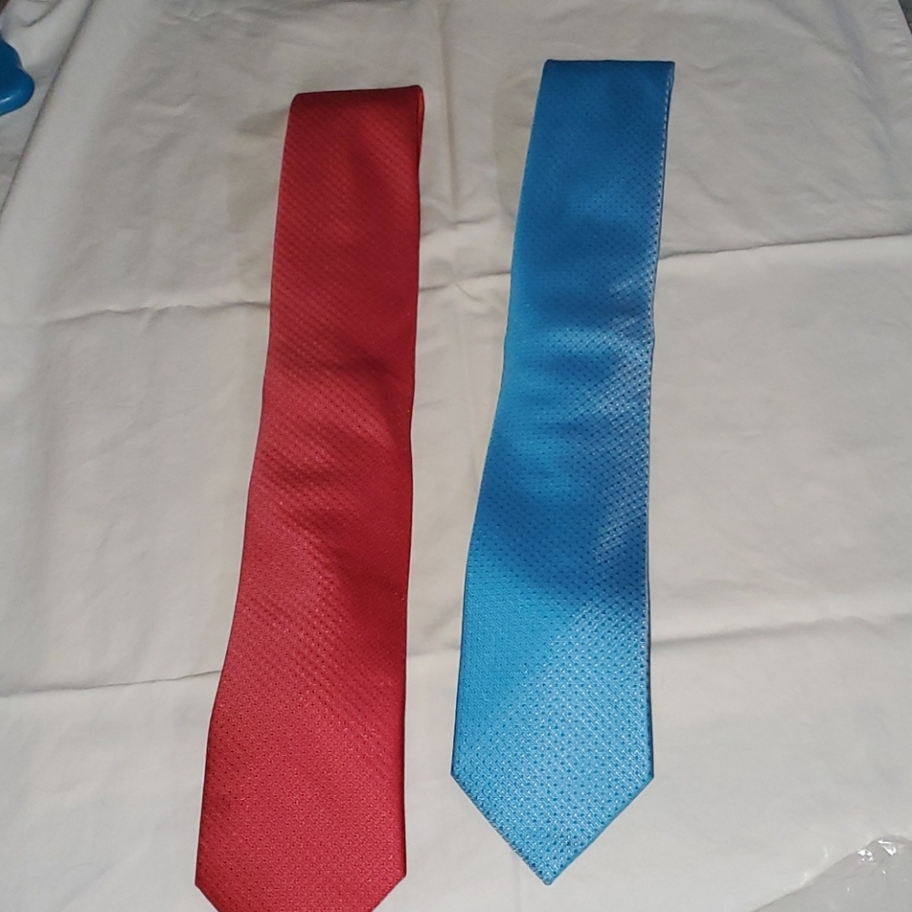 2 Men's Neck Ties